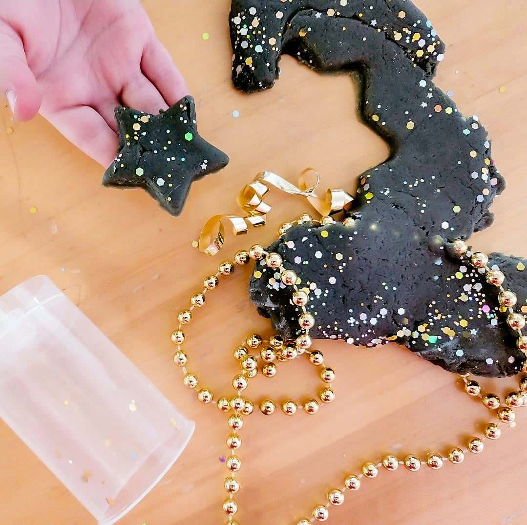 New Year Celebration Dough Pop