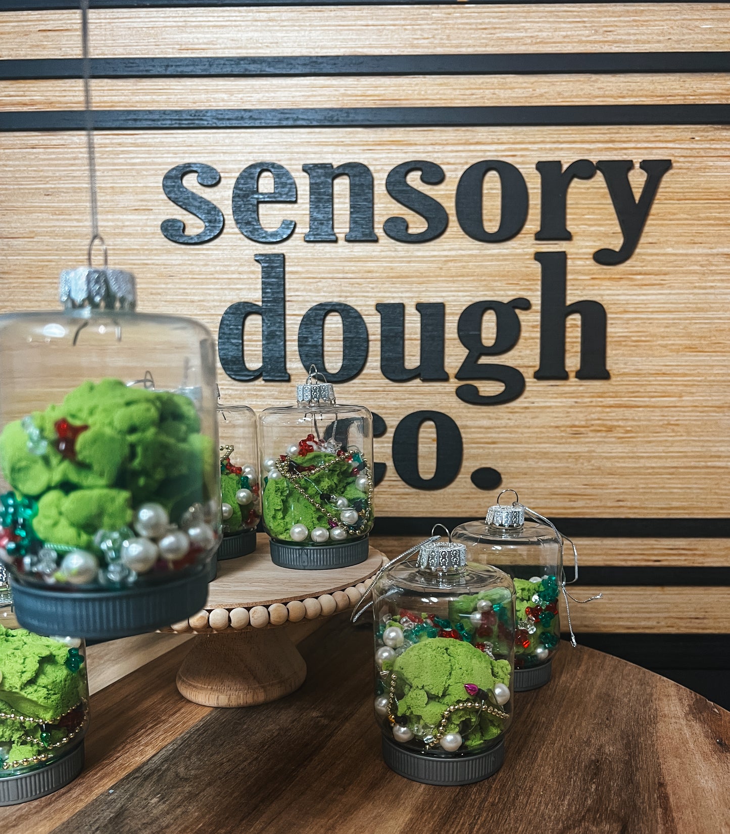 diy holiday tree sensory sand ornament