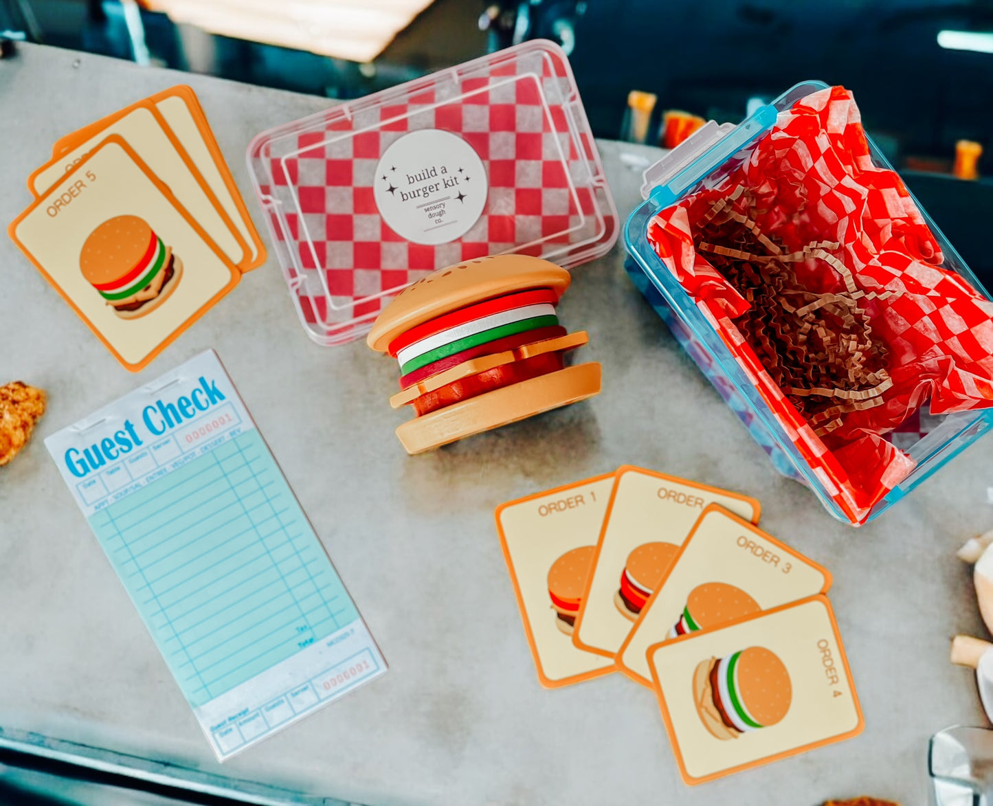 clear game box build a burger